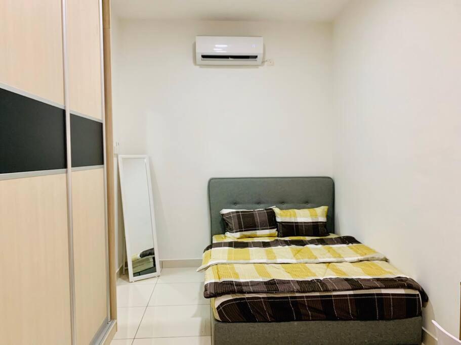 Stay@ Kiara Plaza Kajang/Semenyih Free Wifi/Car Park Luaran gambar